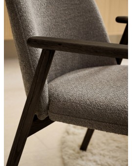 RODERIC Béžové Latte (tkanina Monza 60) / konštrukcia olejovaný dub  – DREVENÉ KRESLO DO OBÝVAČKY, JEDÁLNE ČI KUCHYNE V RETRO